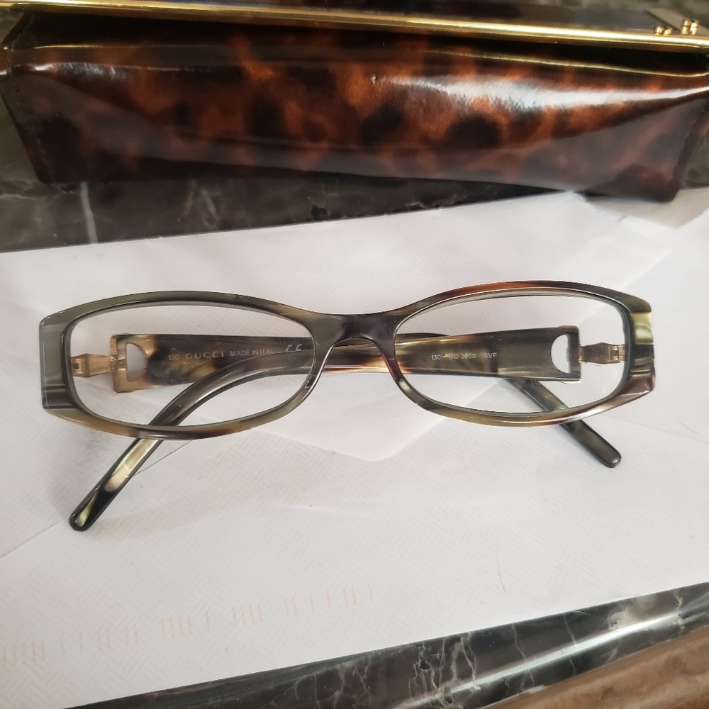 Presentación glasses gucci frame
